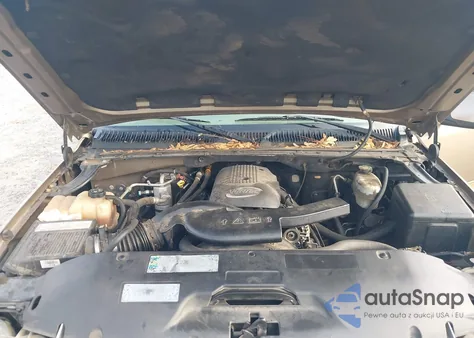 2004 Chevrolet Suburban 1500 Lt из США, поврежденный, VIN 1GNEC16Z74J201619